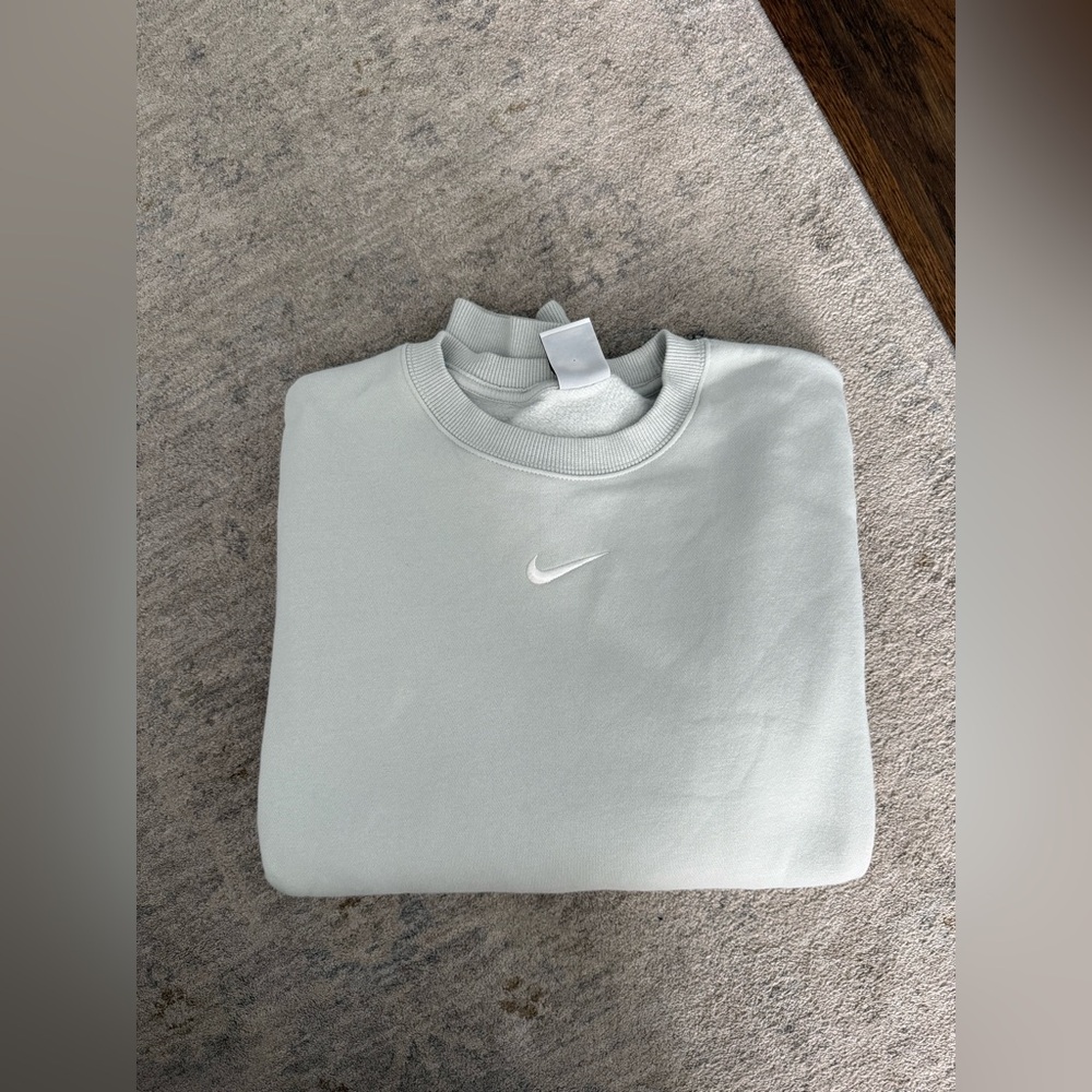 Nike Logo Oversized Phoenix Fleece Sweatshirt size small